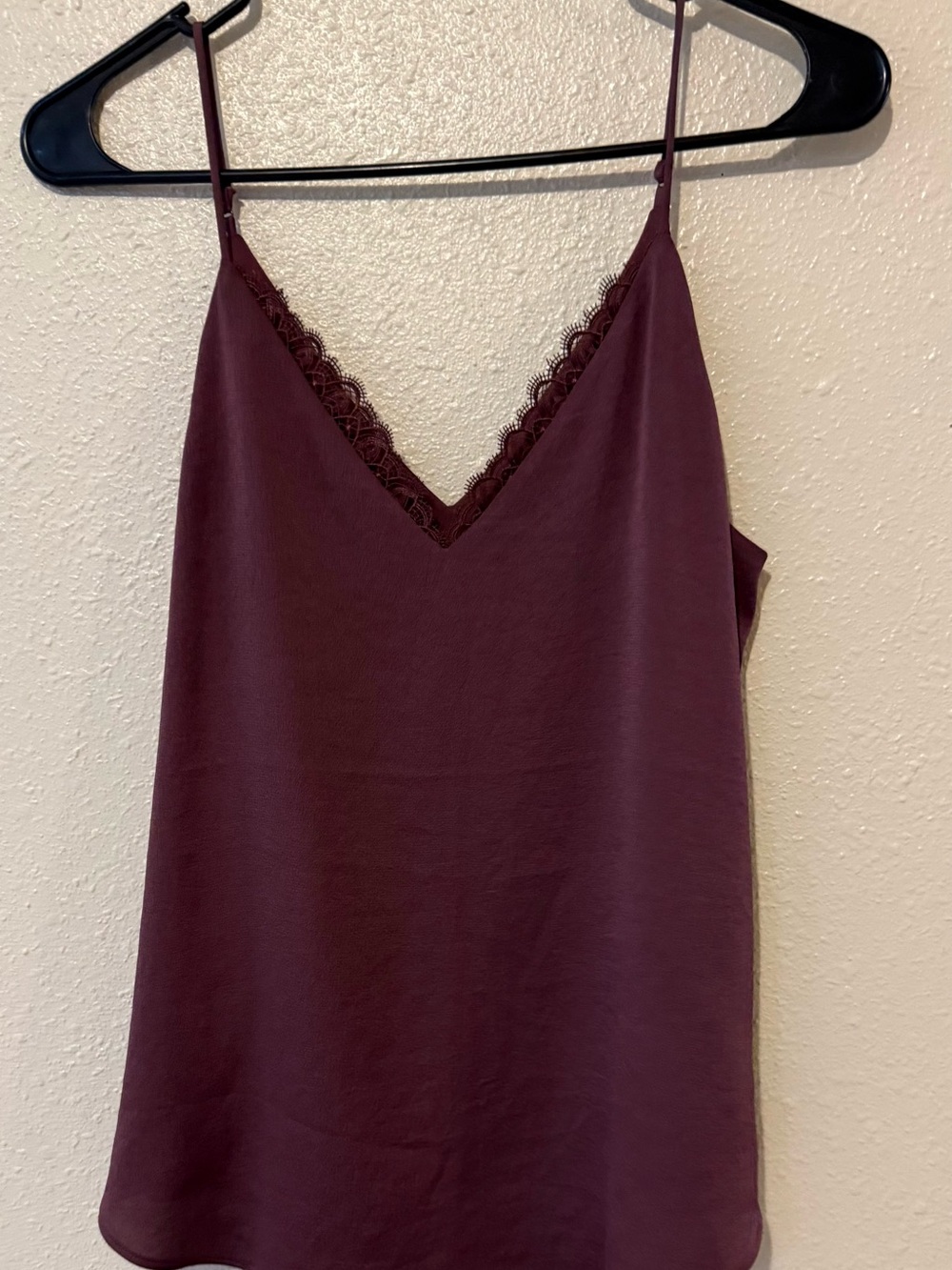 NWOT Express Burgundy Lace Trim V‑Neck Camisole